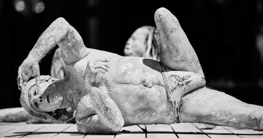 SILENT NOISE - Performance by John Herman & Va-Bene