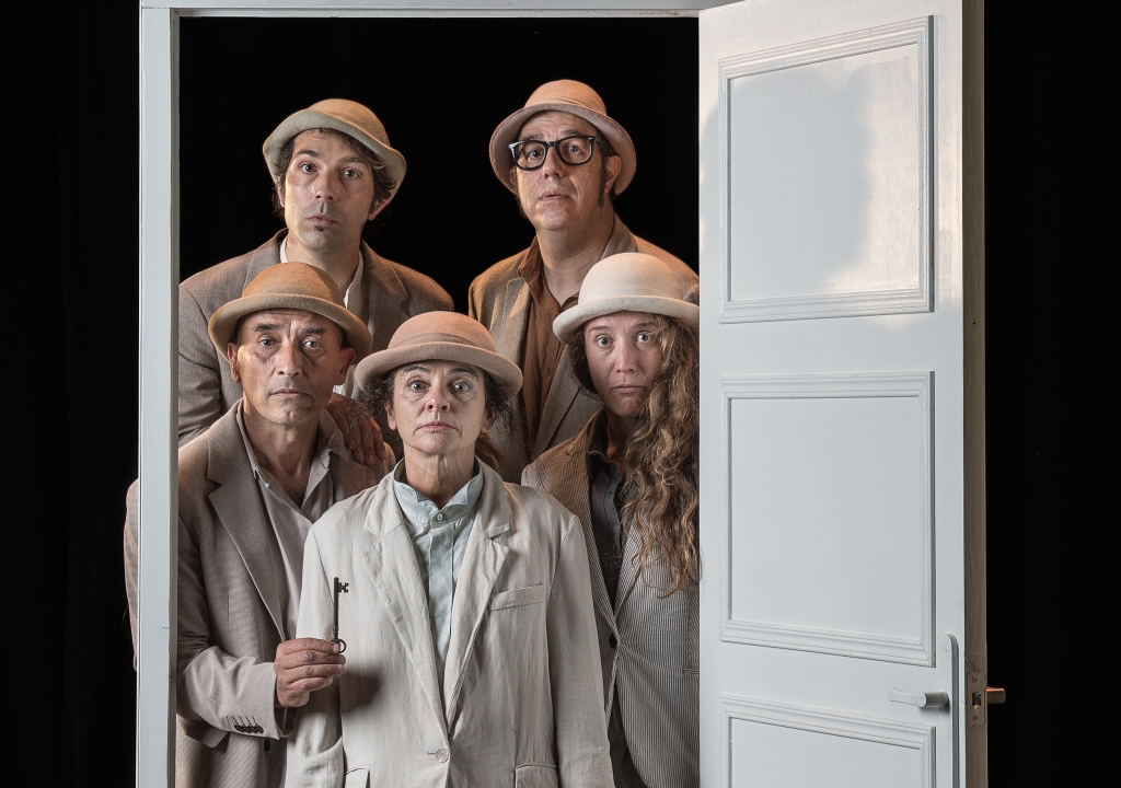 « N’imPORTE quoi » - COMPAGNIE LEANDRE @Théâtre d'Esch